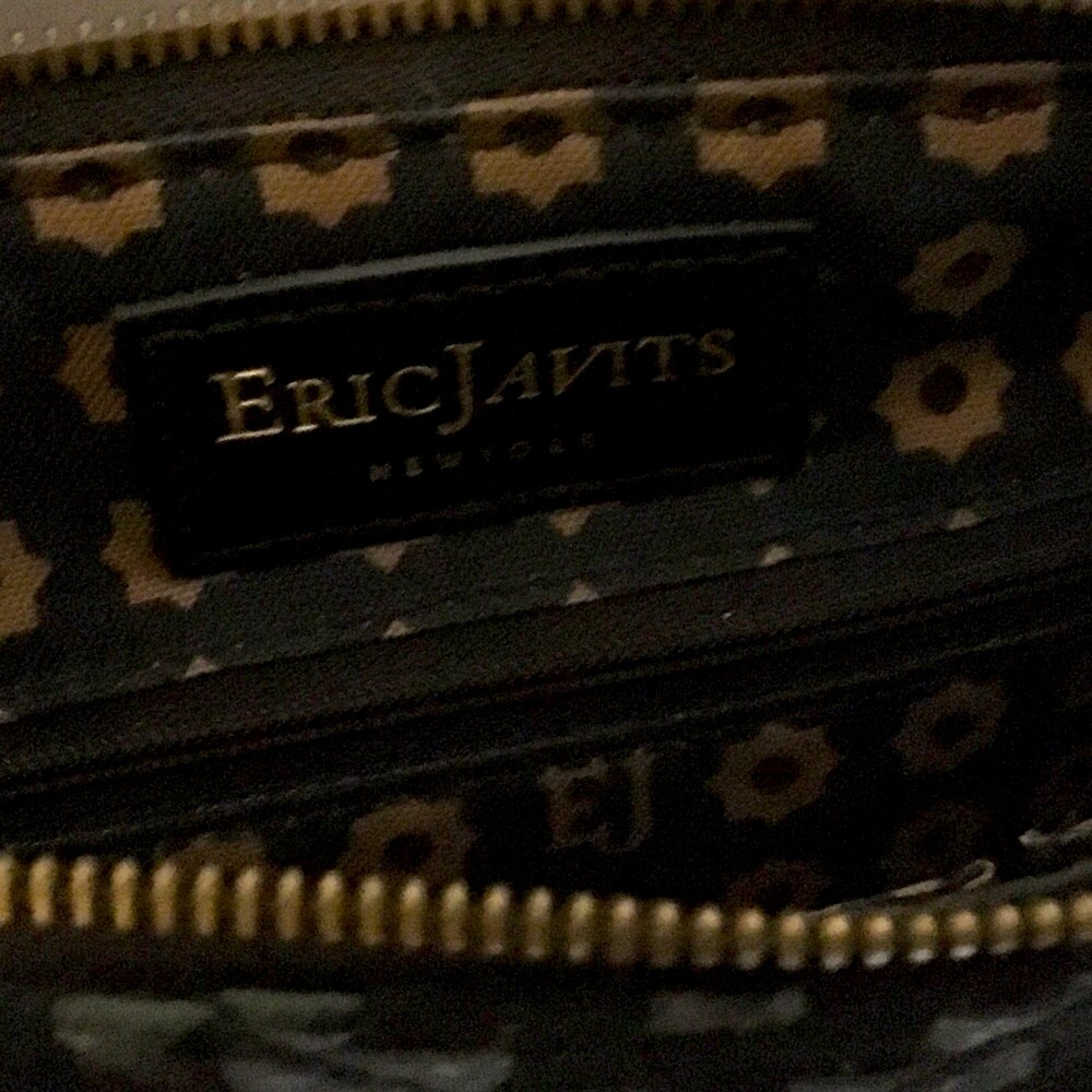 Eric Javits Gorgeous!!! Kamela Whipstitched Shoulder Bag - Picture 6 of 12